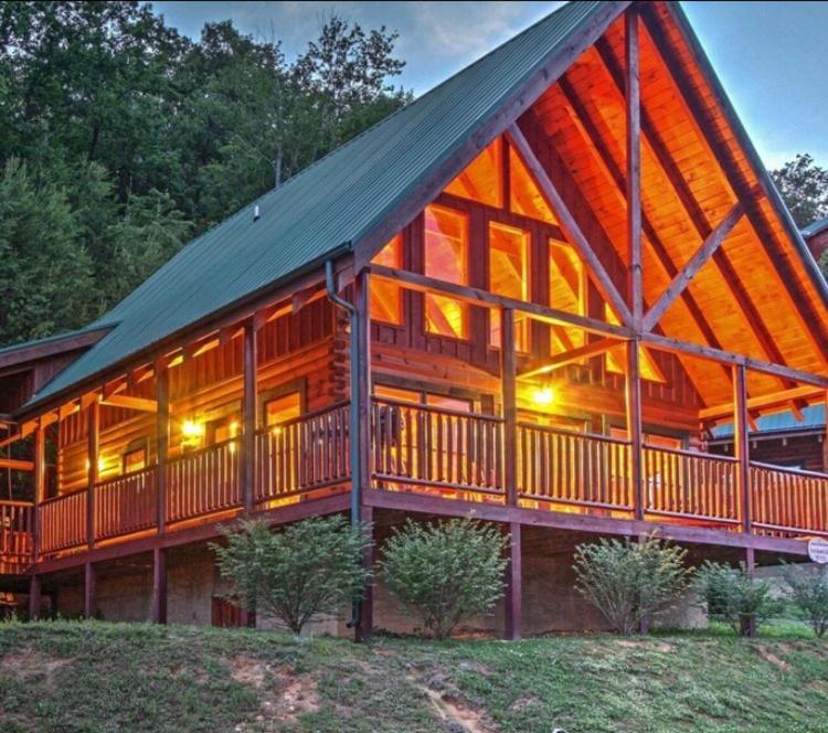 Solid Ground Lodge With Yard! Pigeon Forge Exteriör bild